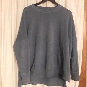 oversized crewneck sweater